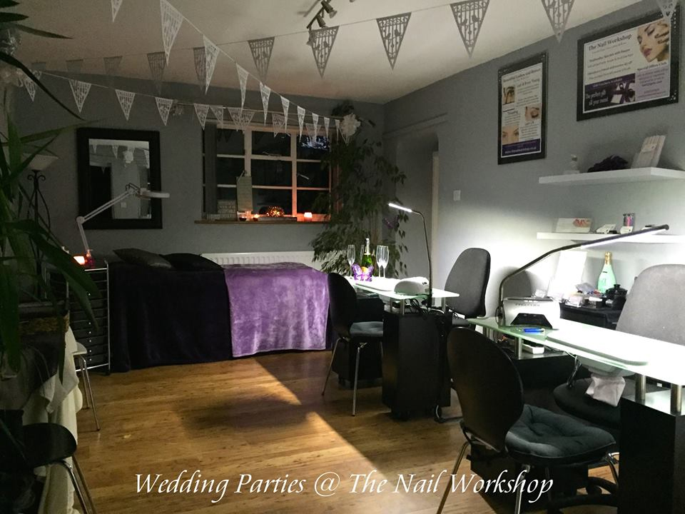 Wedding Parties at the Nail Workshop, Okeford Fitzpaine, Dorset Wedding Parties at the Nail Workshop, Okeford Fitzpaine, Dorset